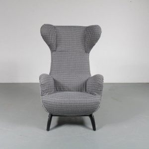 m23026 1950s "Ardea" Lounge Chair with dog tooth pattern fabric upholstery Carlo Mollino Zanotta / Italy