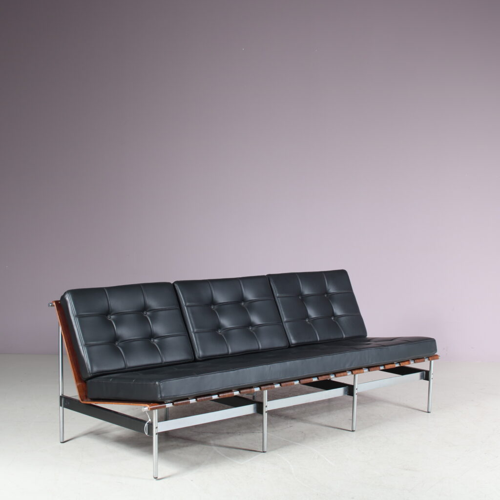 m23636 Kho Liang Ie 4163 Sofa for Artifort, Netherlands 1950