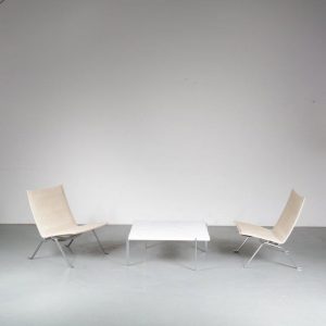 m24933 1960s Square coffee table on chrome metal base with white marble top model PK61 Poul Kjaerholm Kold Christensen Denmark
