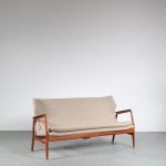 m25594 1950s 3-Seater sofa in oak with new upholstery Aksel Bender Madsen Bovenkamp, Netherlands