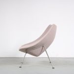 m26100 m26102 1950s Big "Oyster" lounge chair and foot stool with new upholstery Pierre Paulin Artifort, Netherlands