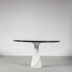 m26428 1960s Round dining table on white marble base with black marble top Angelo Mangiarotti Skipper, Italy