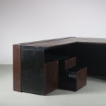 m25676 1970s Black wood with cognac leather upholstered L-shaped desk Guido Faleschini Mariani, Italy