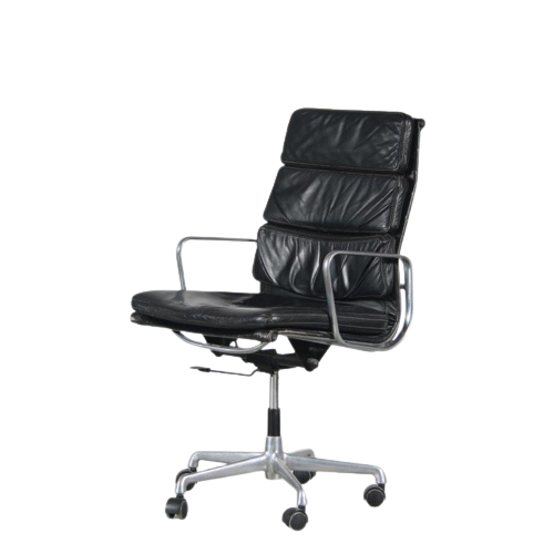 m26423 1970s Adjustable desk chair, black leather upholstery and aluminium frame, model EA219 Softpad Eames ICF, Italy