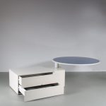m26093 1980s Malibu table in white wood and metal with round blue glass top Cini Boeri Arflex, Italy