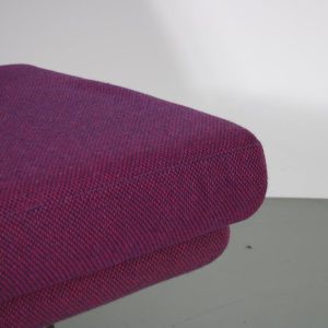 m26614 1950s 3-Seater sofa with purple upholstery / Marco Zanuso / Arflex, Italy