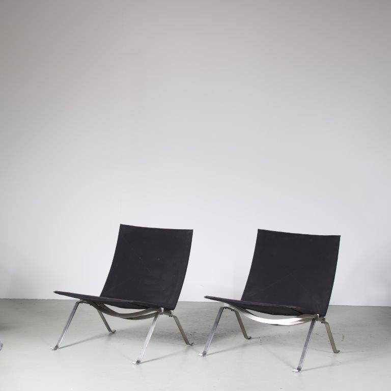 Pair of PK22 Chairs by Poul Kjaerholm for Fritz Hansen, Denmark 2010