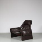 m26668 1970s Brown leather easy chair with ottoman model Proposal Vittorio Introini Saporiti, Italy
