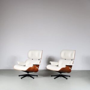 m26912-3 2000s XL Edition lounge chair, walnut shells with white leather upholstery Eames Vitra, Germany