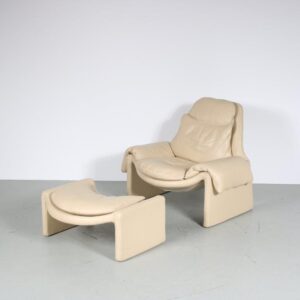m26978 1970s Beige leather easy chair with ottoman model Proposal Vittorio Introini Saporiti, Italy