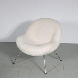 m26530 1950s Pair of Egg Chairs on chrome metal legs with newly upholstered fabric shells Fritz Neth Correcta, Germany