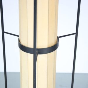 L5289 1950s First edition floor lamp in black metal with resin cylinder hood Kho Liang Ie Artiforte, Netherlands