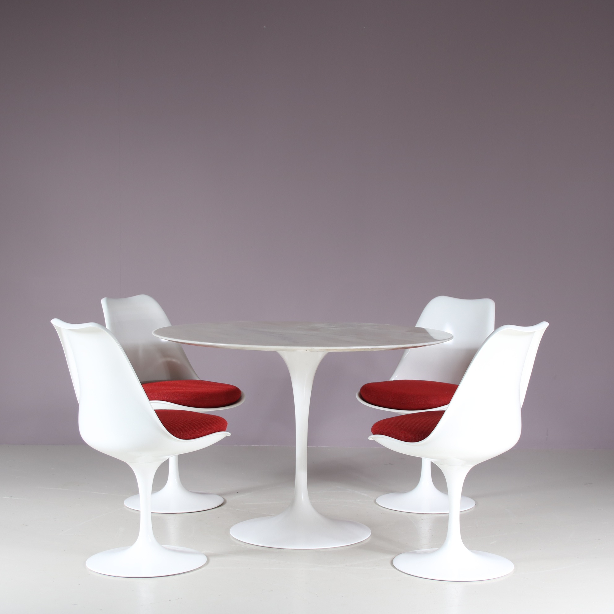 m27632 1960s Dining set by Eero Saarinen for Knoll International, USA