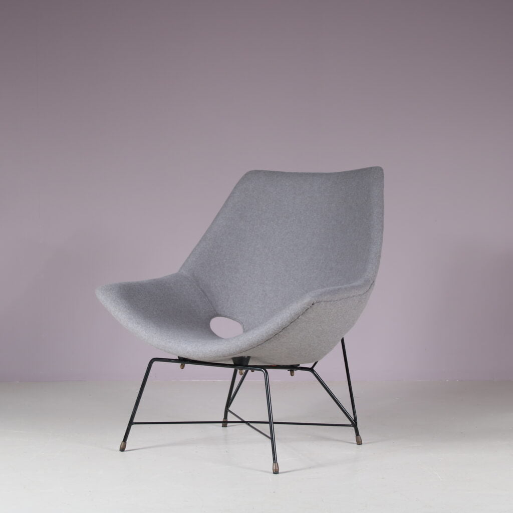 m6627 "Kosmos" Lounge Chair by Augusto Bozzi for Saporiti, Italy 1950