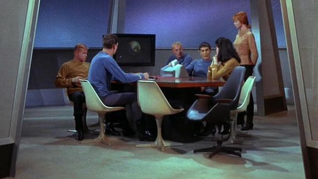 Star Trek tulip chair eero saarinen vintage design amsterdam galerie gaudium