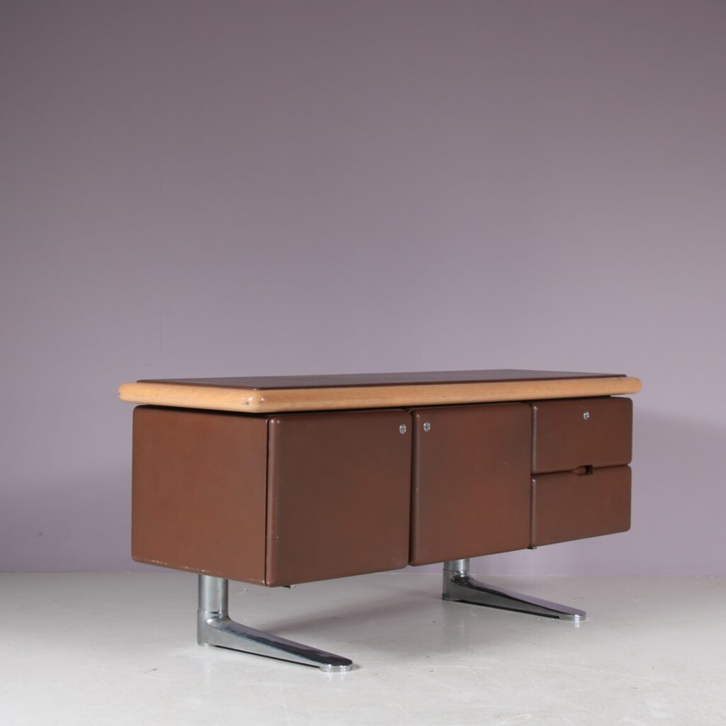 m27721 1970s Leather upholstered three unit sideboard / Warren Platner / Knoll International, USA
