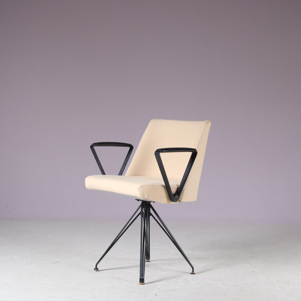 INC190 Very rare "P99" Chair by Osvlaod Borsani for Tecno, Italy 1950