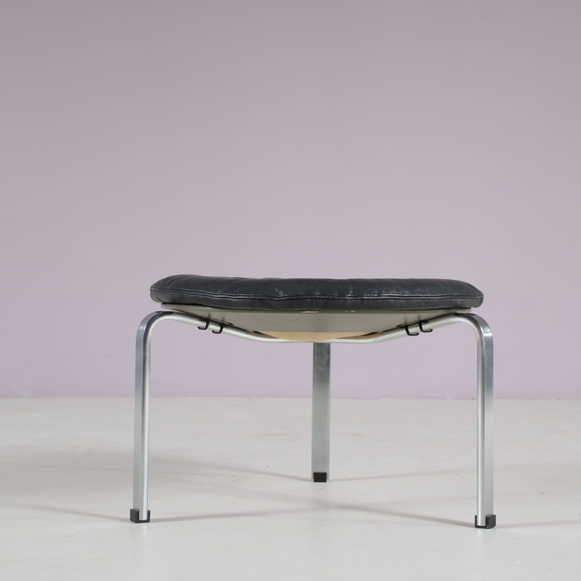m28112 1960s PK33 Stool in chrome plated metal with leather cushions Poul Kjaerholm Kold Christensen, Denmark