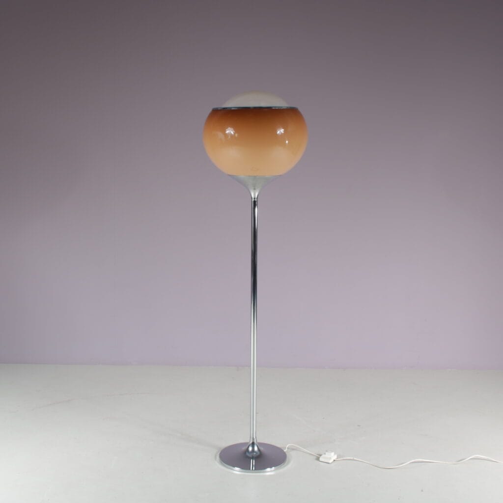 L5511 1960s Big Bud Floor lamp in chrome with plexiglass Harvey Guzzini iGuzzini, Italy